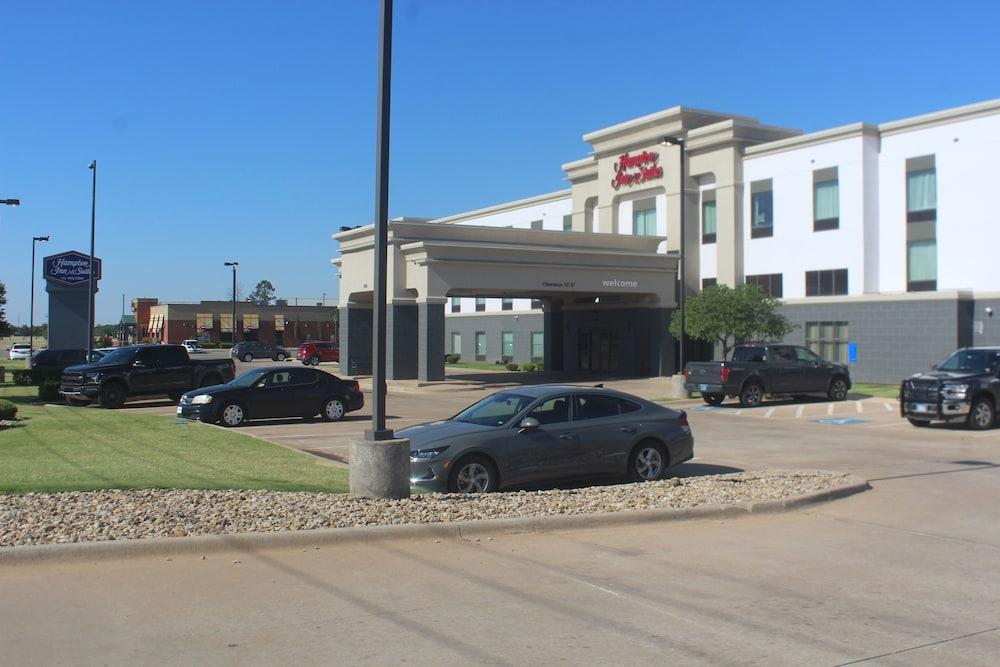 Hampton Inn & Suites Altus Exterior photo